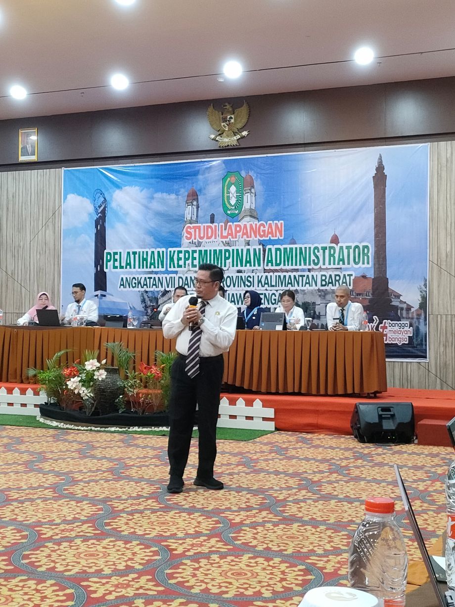 Kepala UPT.Pelatihan Kesehatan Provinsi Kalimantan Barat H.Erliansyah, S.Si.,M.A.P pada Pelatihan Kepemimpinan Administrator